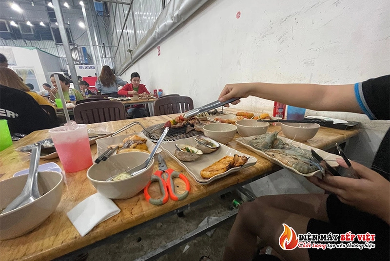 An Giang - Quán Buffet lẩu và nướng Tí Đen