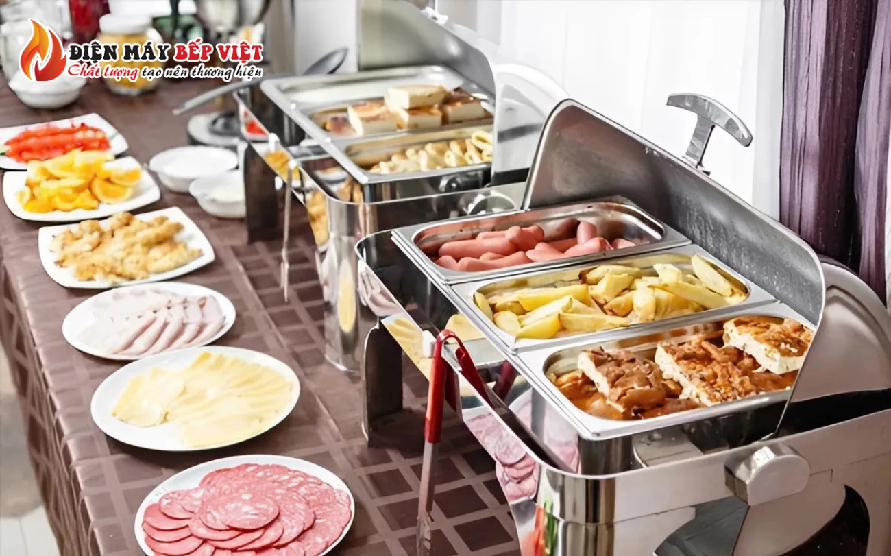 Nồi Hâm Nóng Buffet Bán Nguyệt Có Chân Nắp Kính