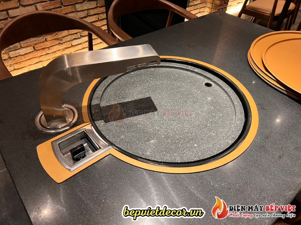 Hệ thống hút khói âm tại bàn