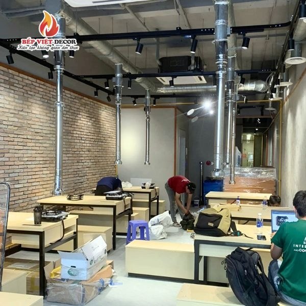 Dùng hệ thống hút khói hiện đại để hỗ trợ