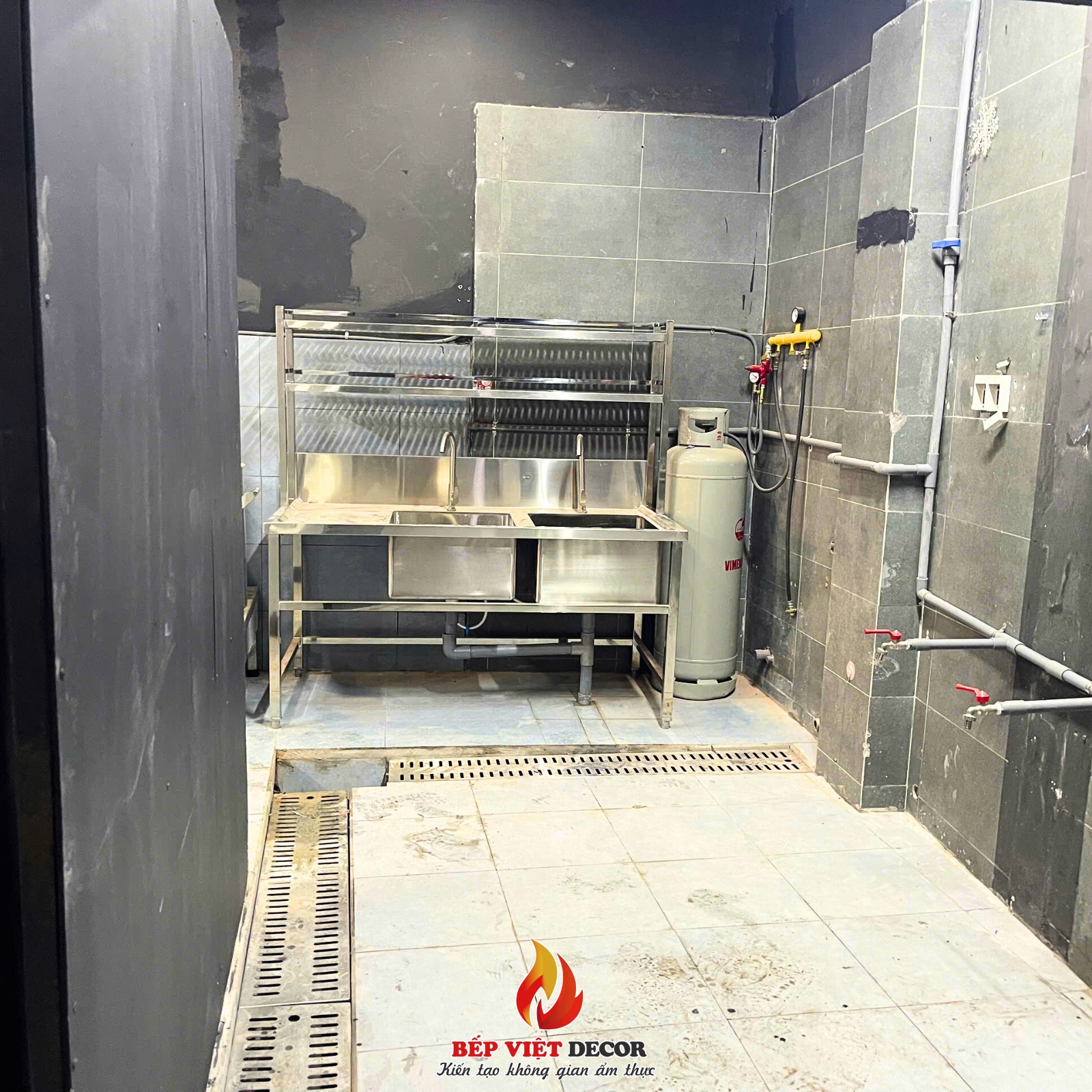 Bàn Giao Hệ Thống Bếp Công Nghiệp Cho Chuỗi Lẩu Bò