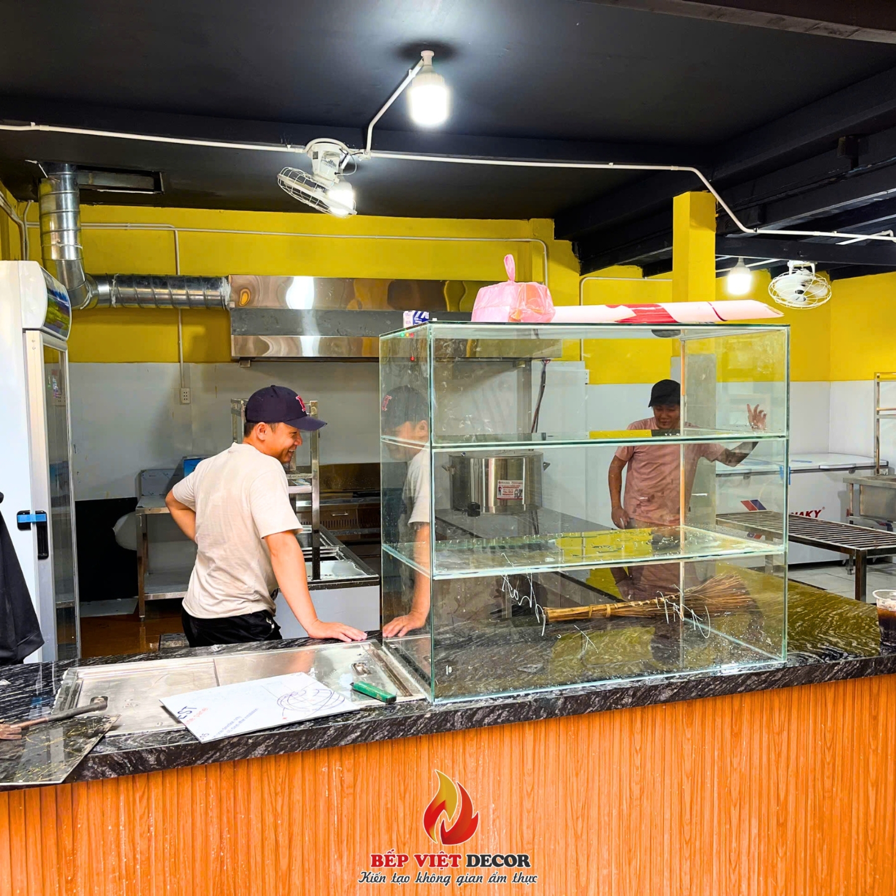 Setup Khu Bếp Công Nghiệp Cho Chuỗi Lẩu Cá