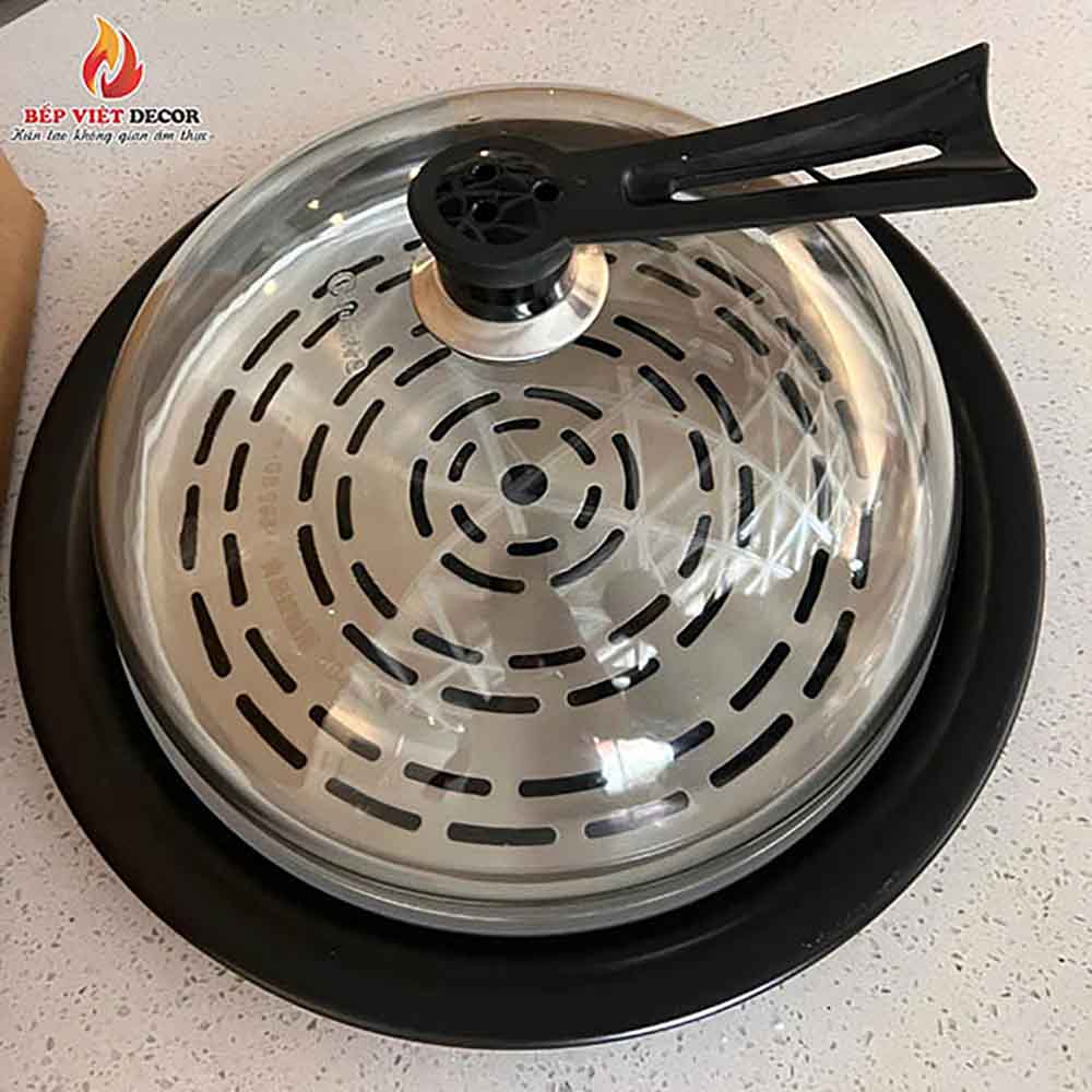 ​​​​​​​Nồi lẩu hơi cao cấp bằng inox 304 nguyên khối, bền bỉ, hoạt động ổn định trong môi trường bếp công nghiệp