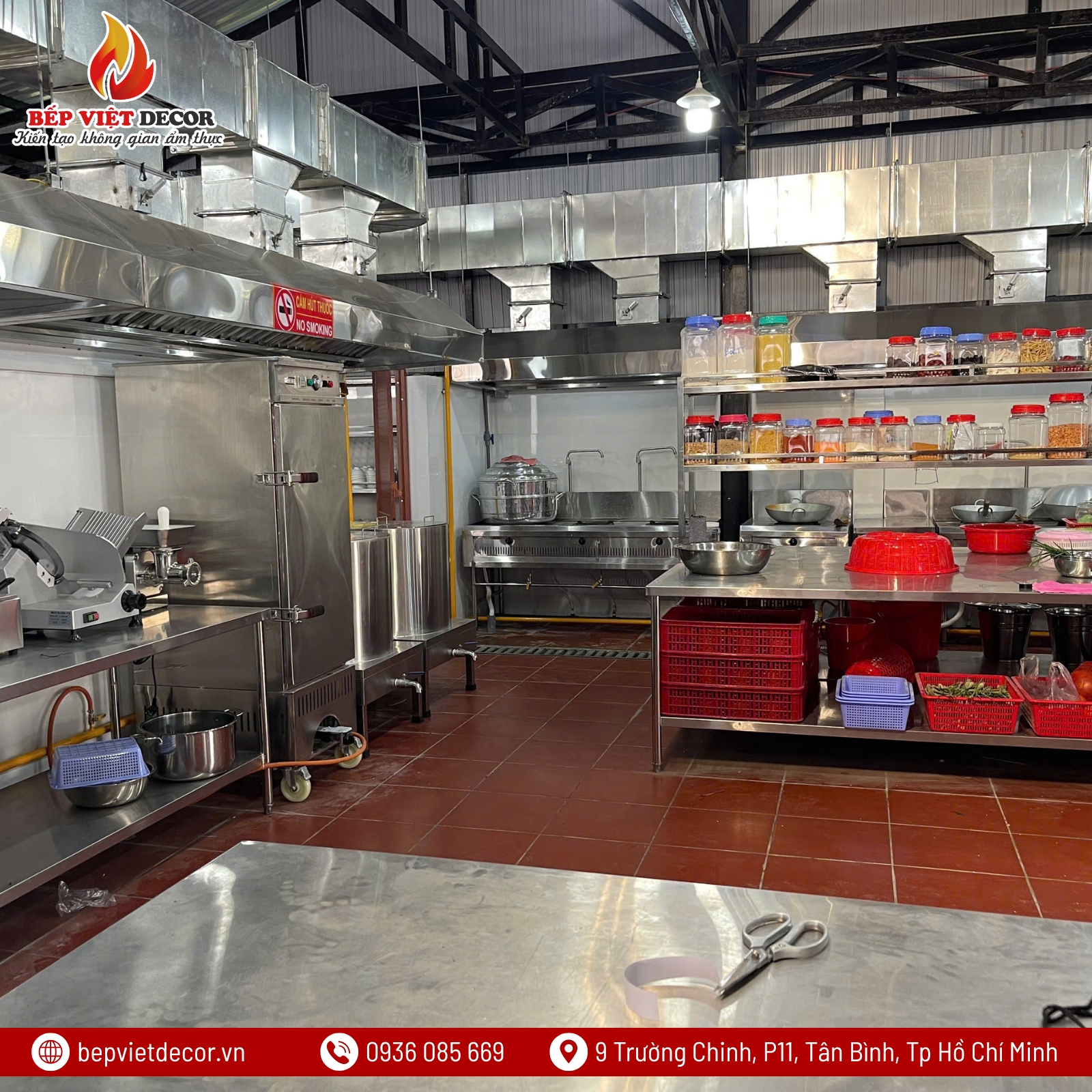 THI CÔNG BẾP CÔNG NGHIỆP NHÀ HÀNG GỒM NHỮNG HẠNG MỤC NÀO?